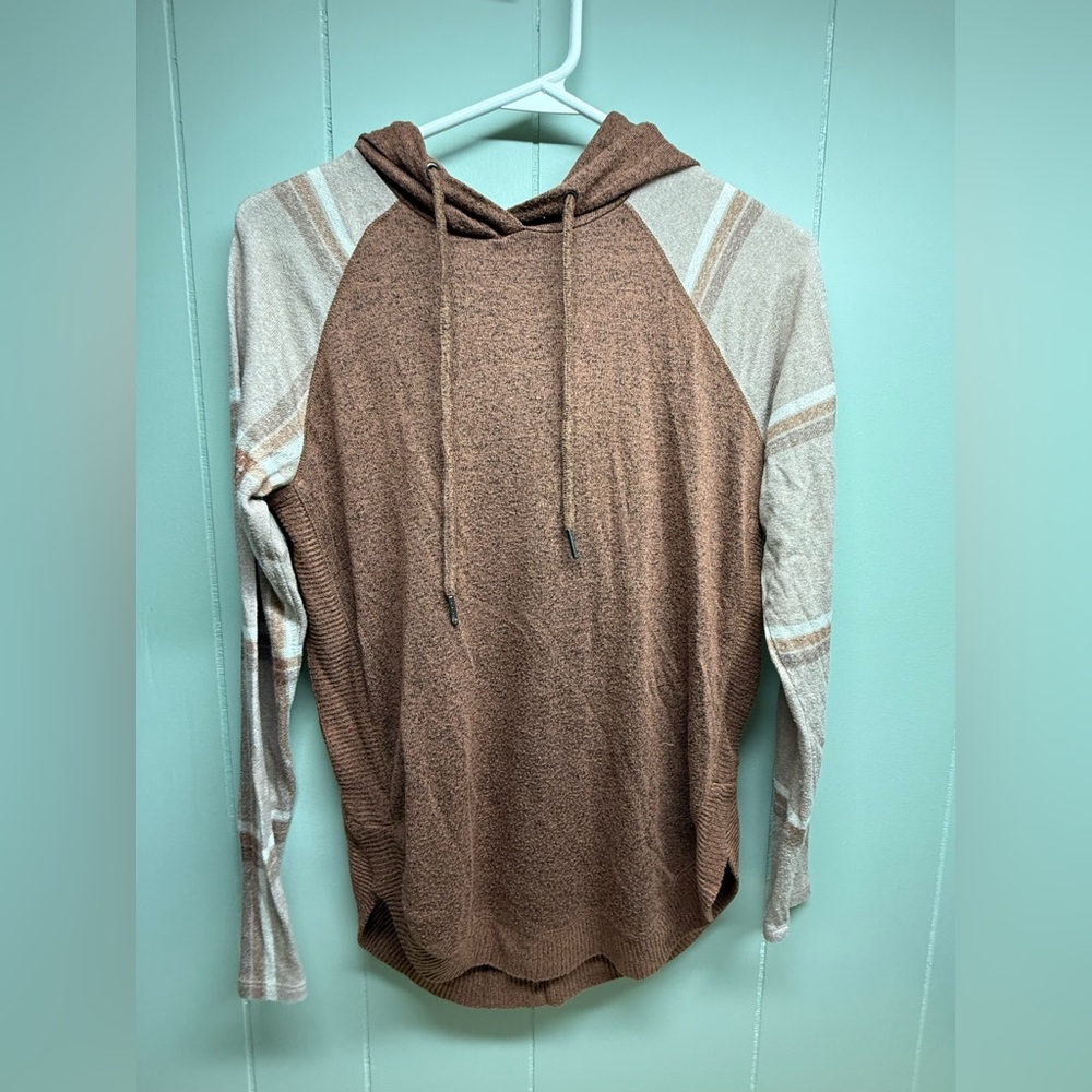 Maurices Women's Brown and Cream Hooded Sweater